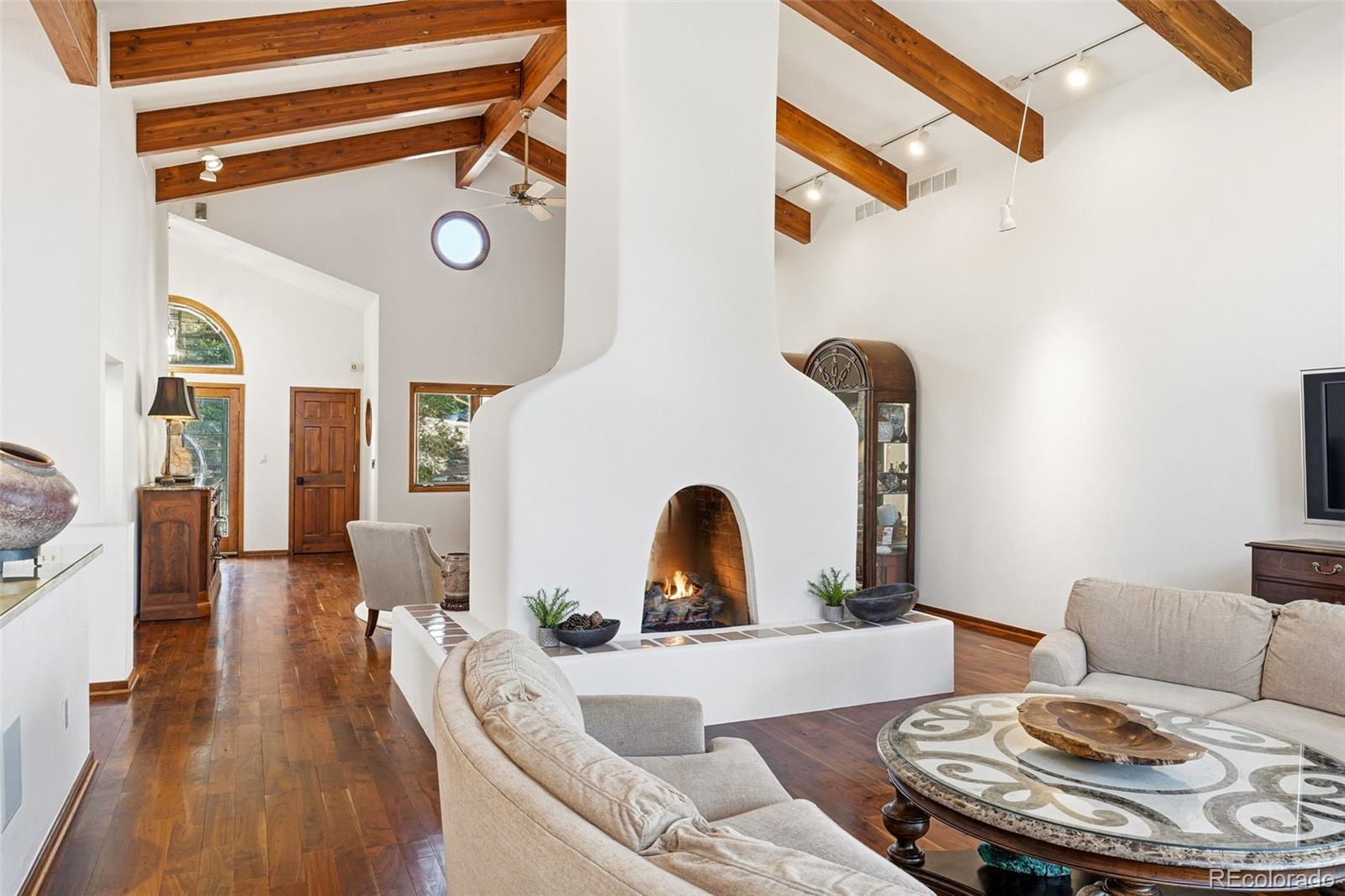 5904 Meadowbrook Drive