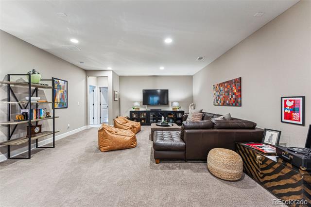 4937 Hogback Ridge Road