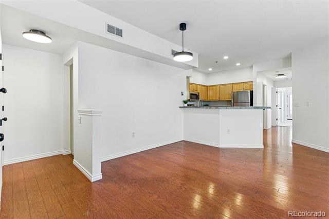 2901 Wyandot Street Unit: 18