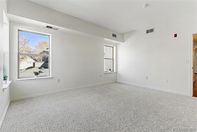 2901 Wyandot Street Unit: 18