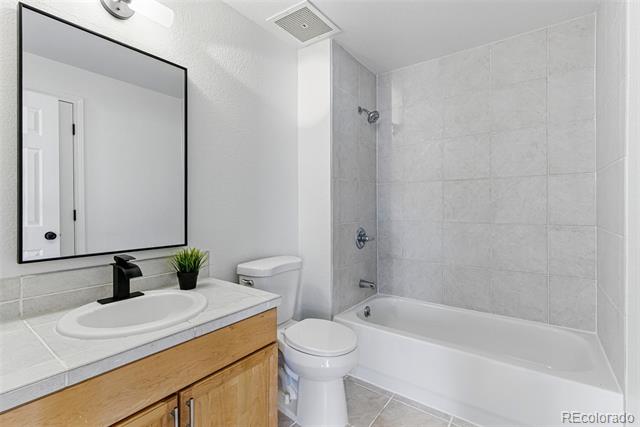 2901 Wyandot Street Unit: 18