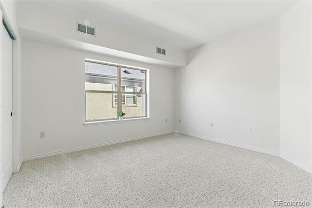 2901 Wyandot Street Unit: 18