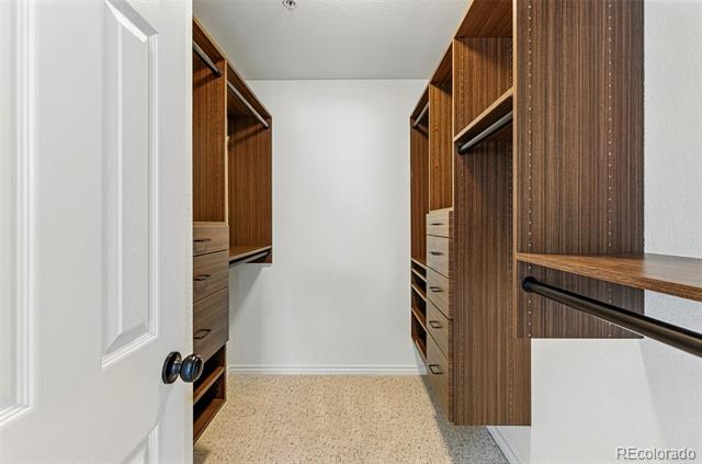 2901 Wyandot Street Unit: 18