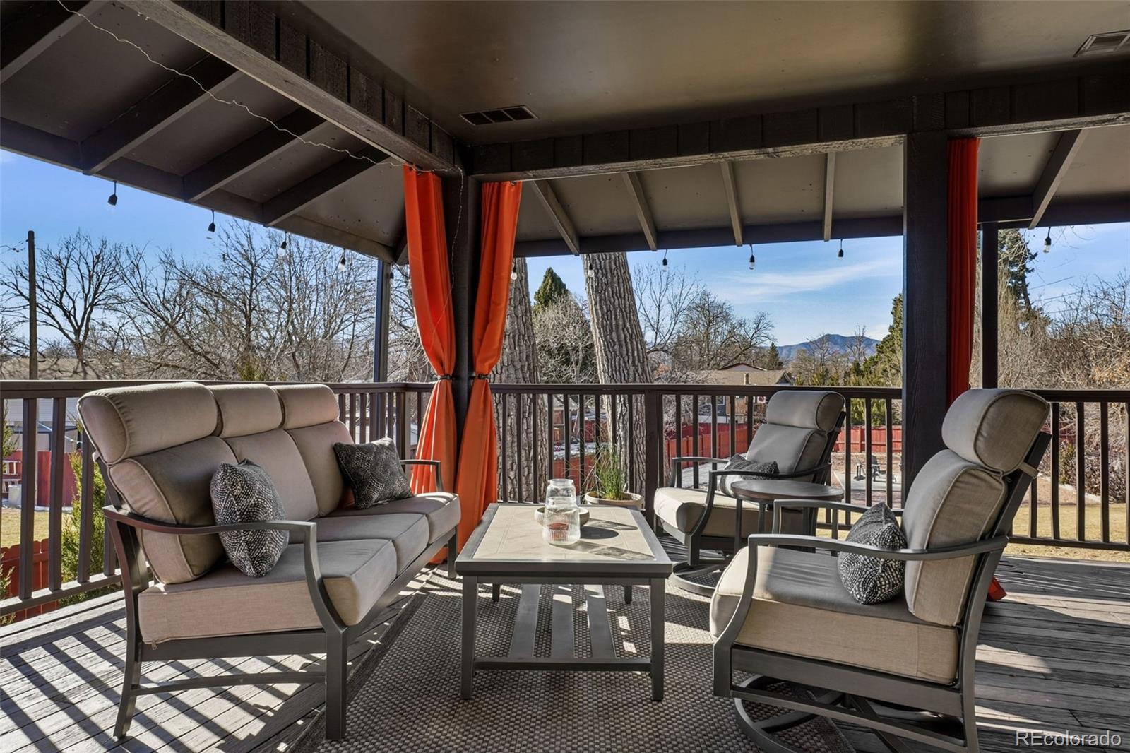 2711 S Pierce Street