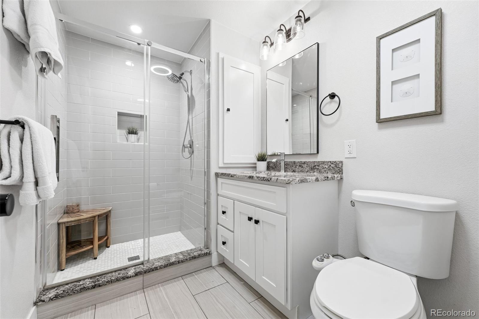 2711 S Pierce Street