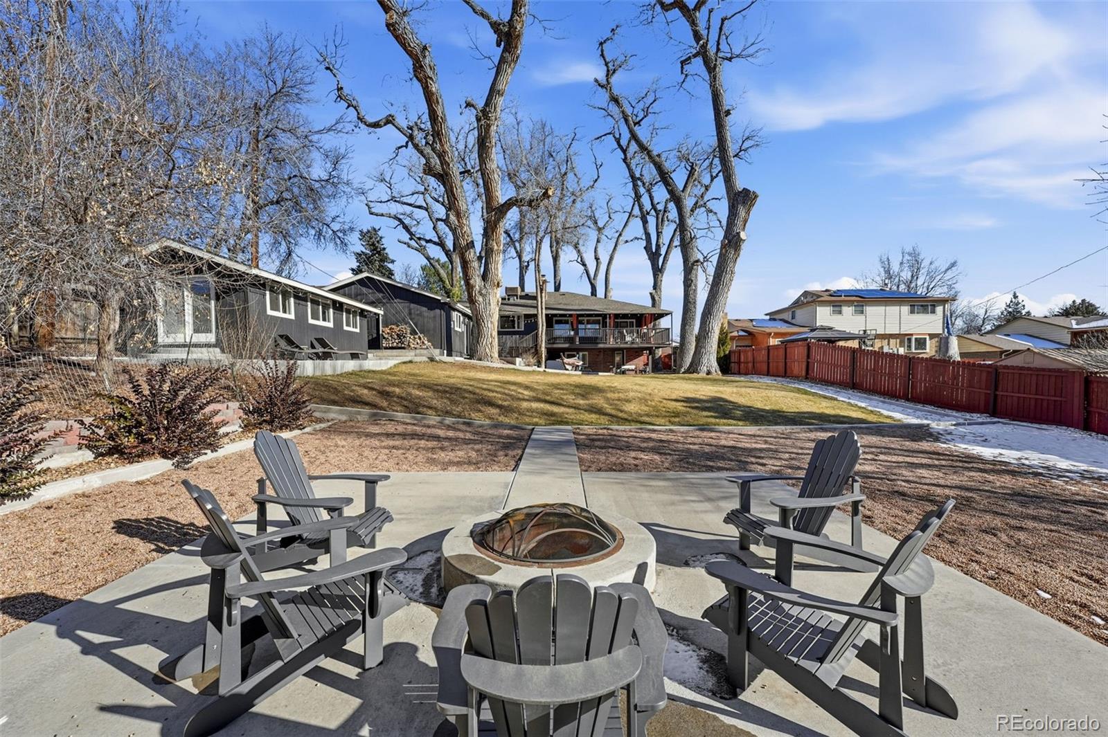 2711 S Pierce Street