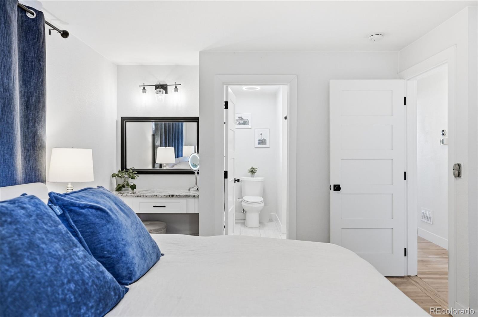 2711 S Pierce Street