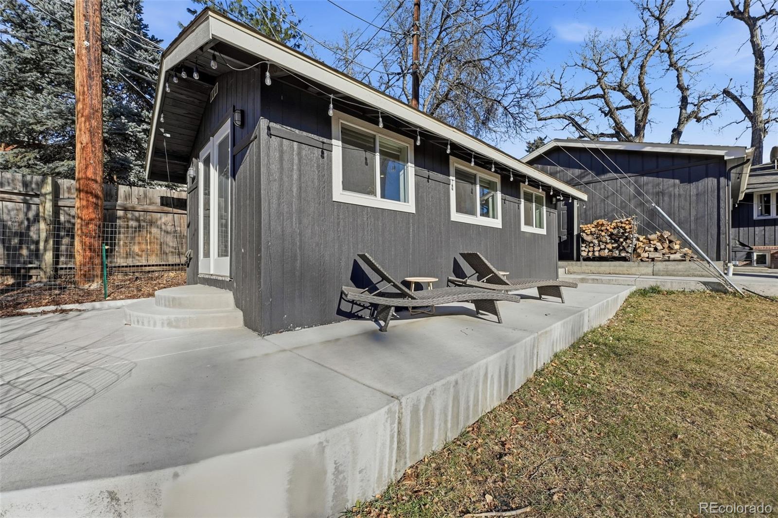 2711 S Pierce Street