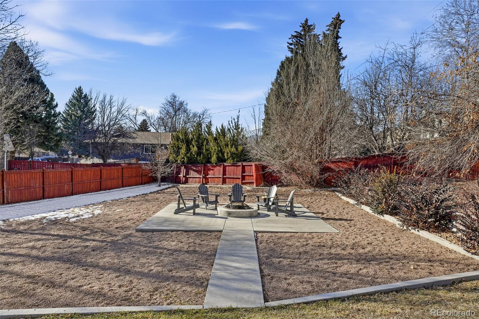 2711 S Pierce Street