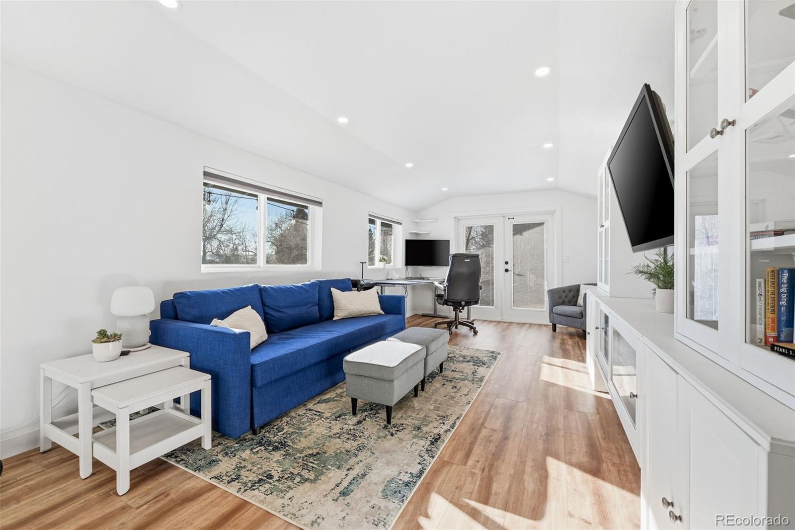 2711 S Pierce Street