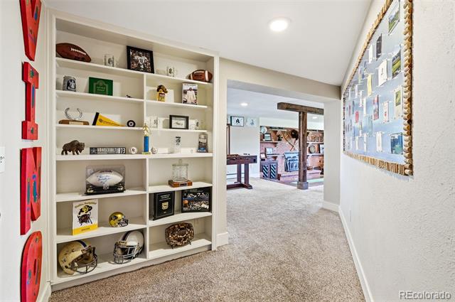 15713 W Wedge Way