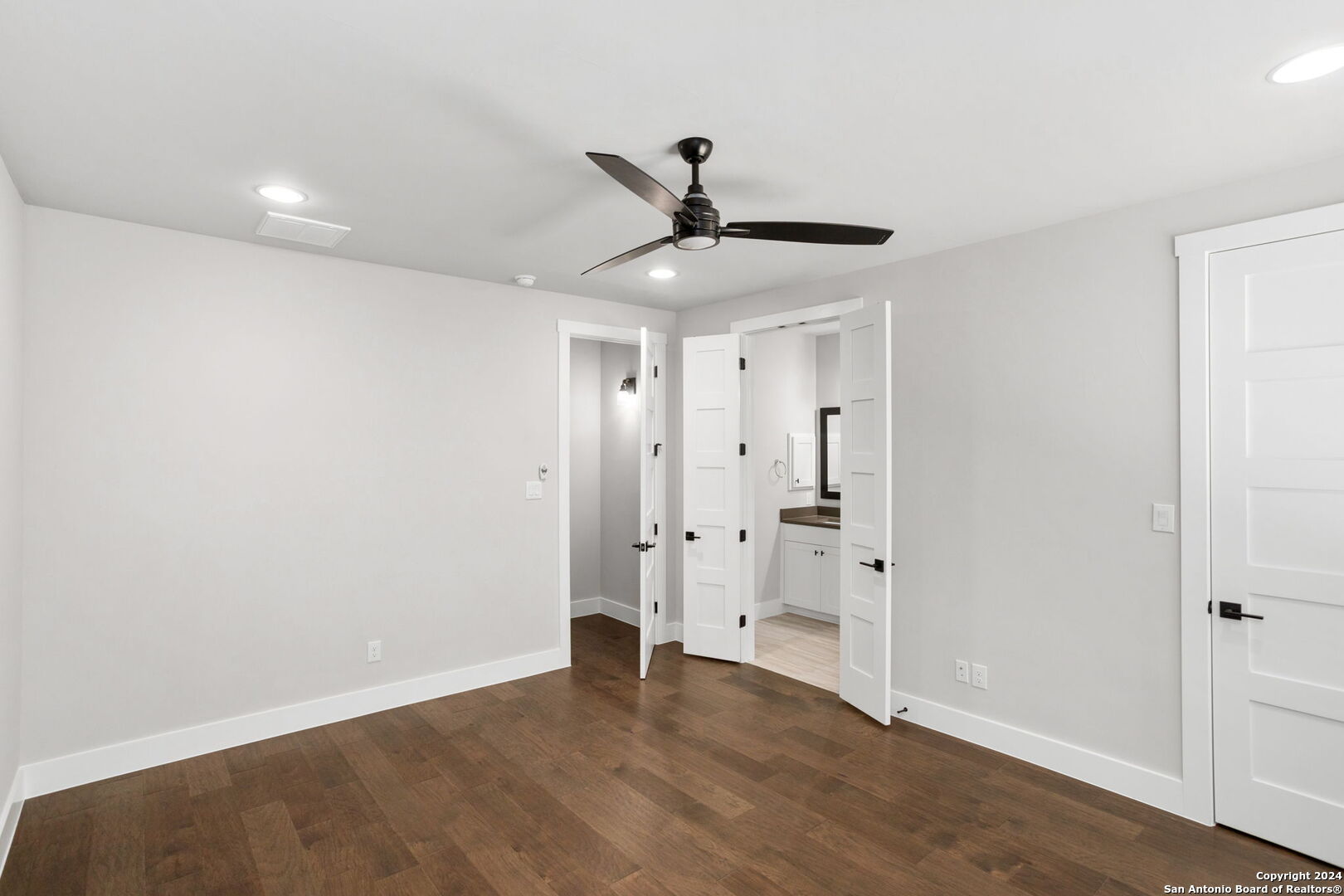 311 E EVERGREEN ST Bldg 12