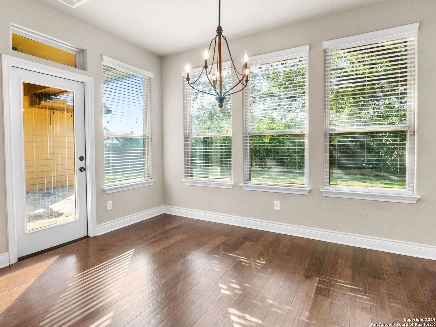 102 Alder Woods
