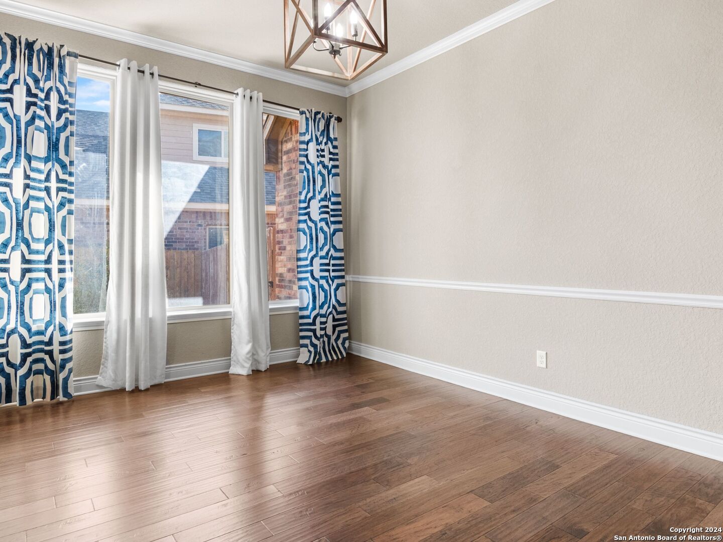 102 Alder Woods