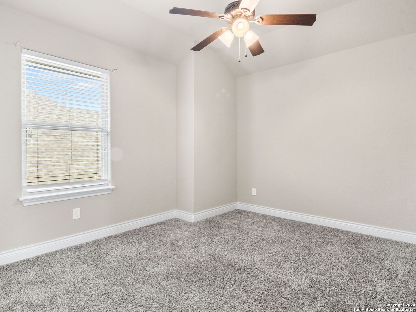 102 Alder Woods