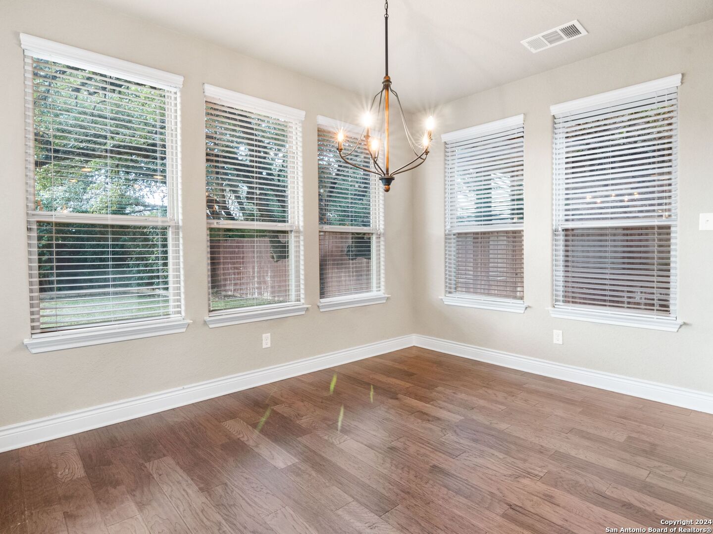 102 Alder Woods
