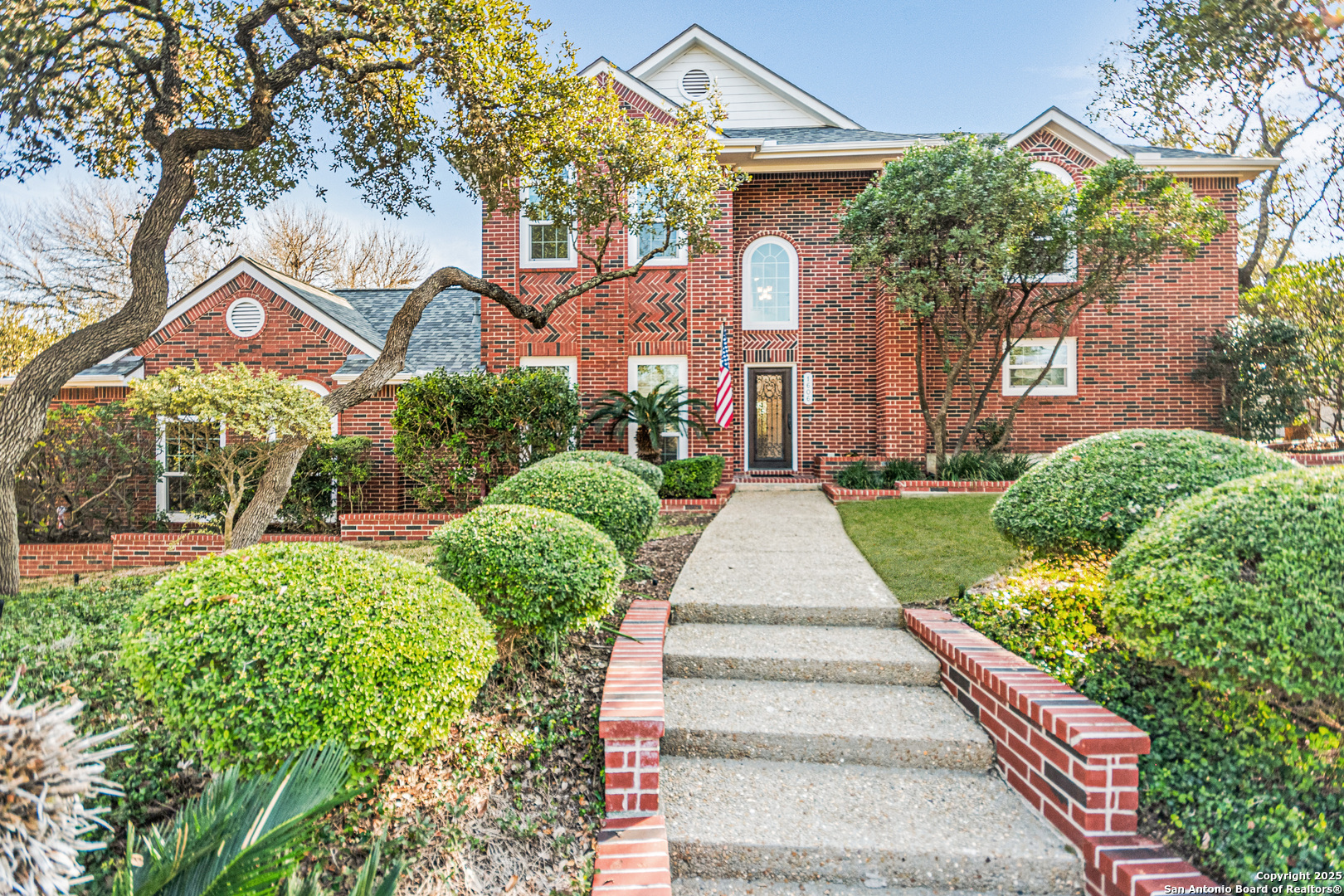 1606 Thrush Court