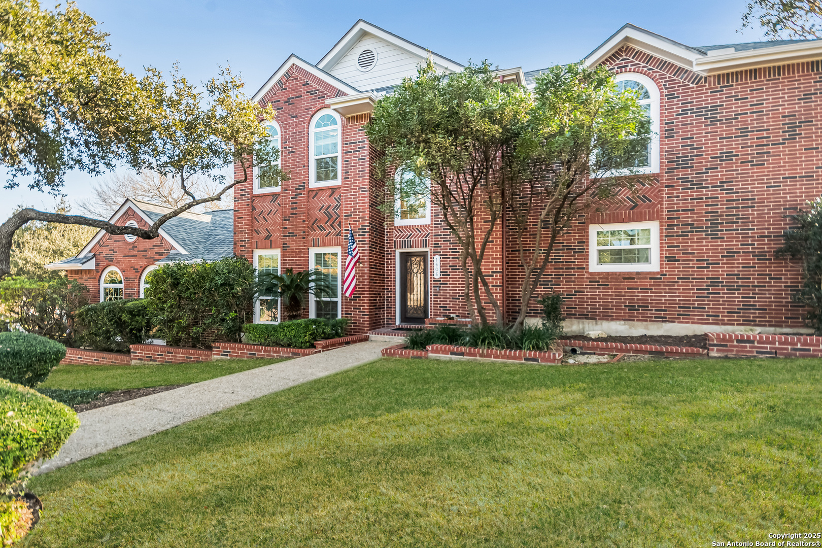 1606 Thrush Court