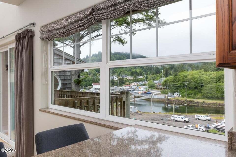 425 SE Shell Ave Unit: 5