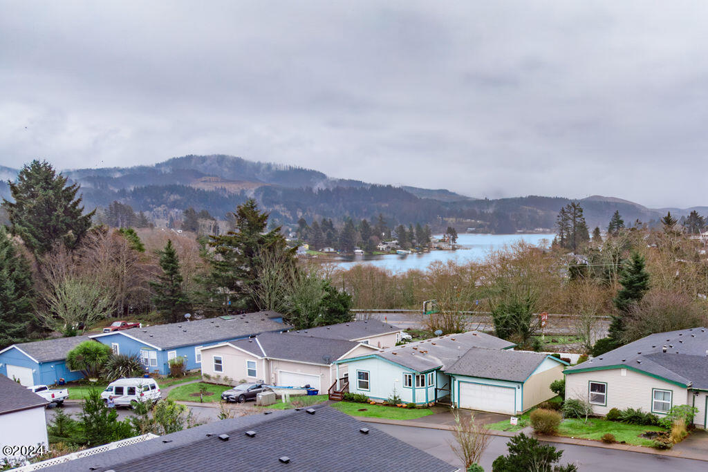 2840 NE 45th Street