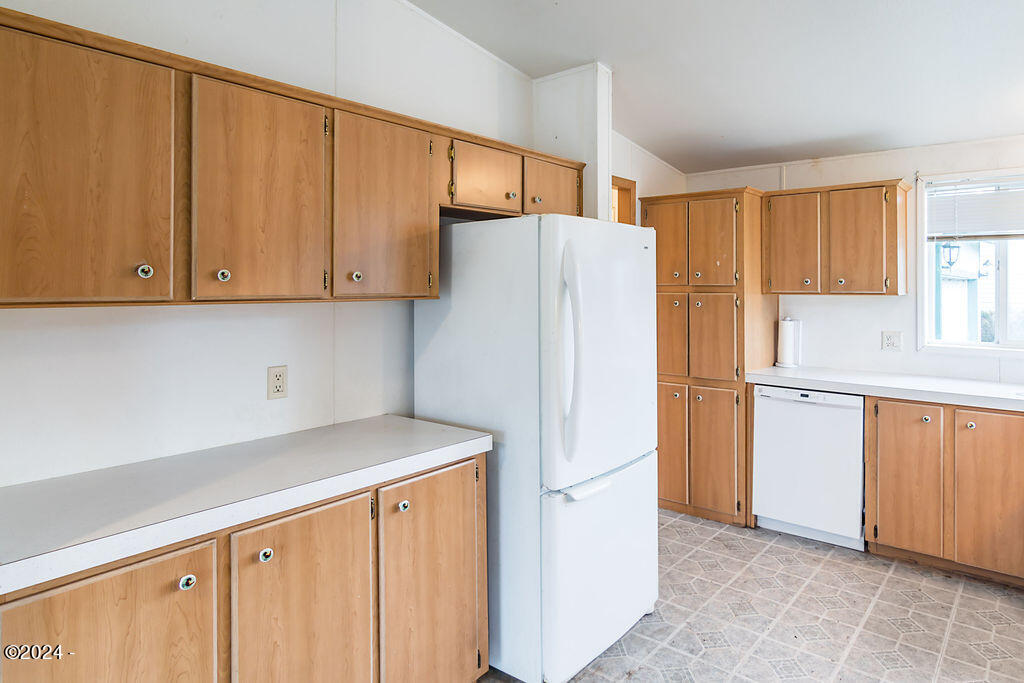 2840 NE 45th Street