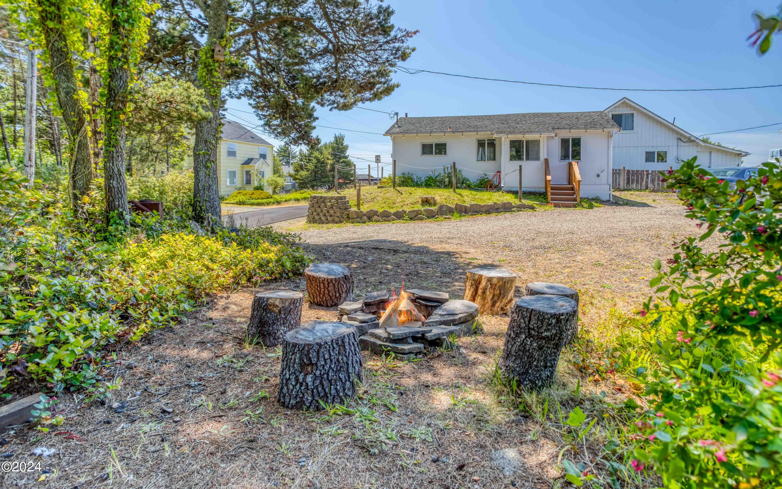 21+25 Hawkins Street