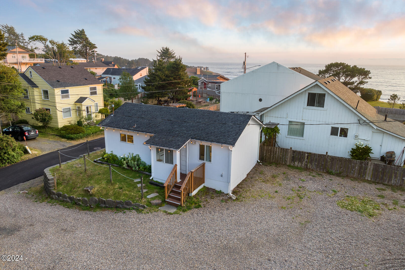 21+25 Hawkins Street