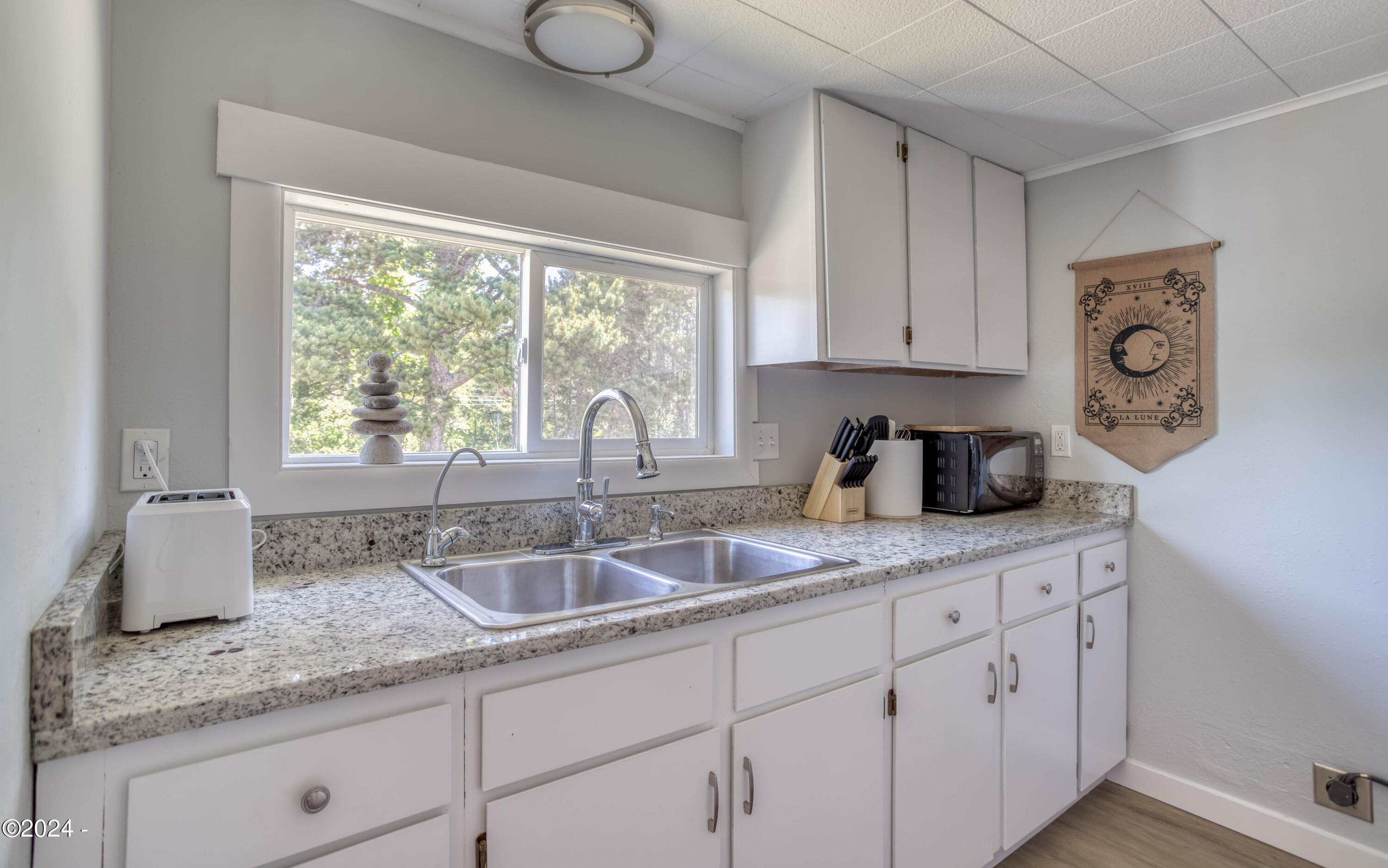 21+25 Hawkins Street