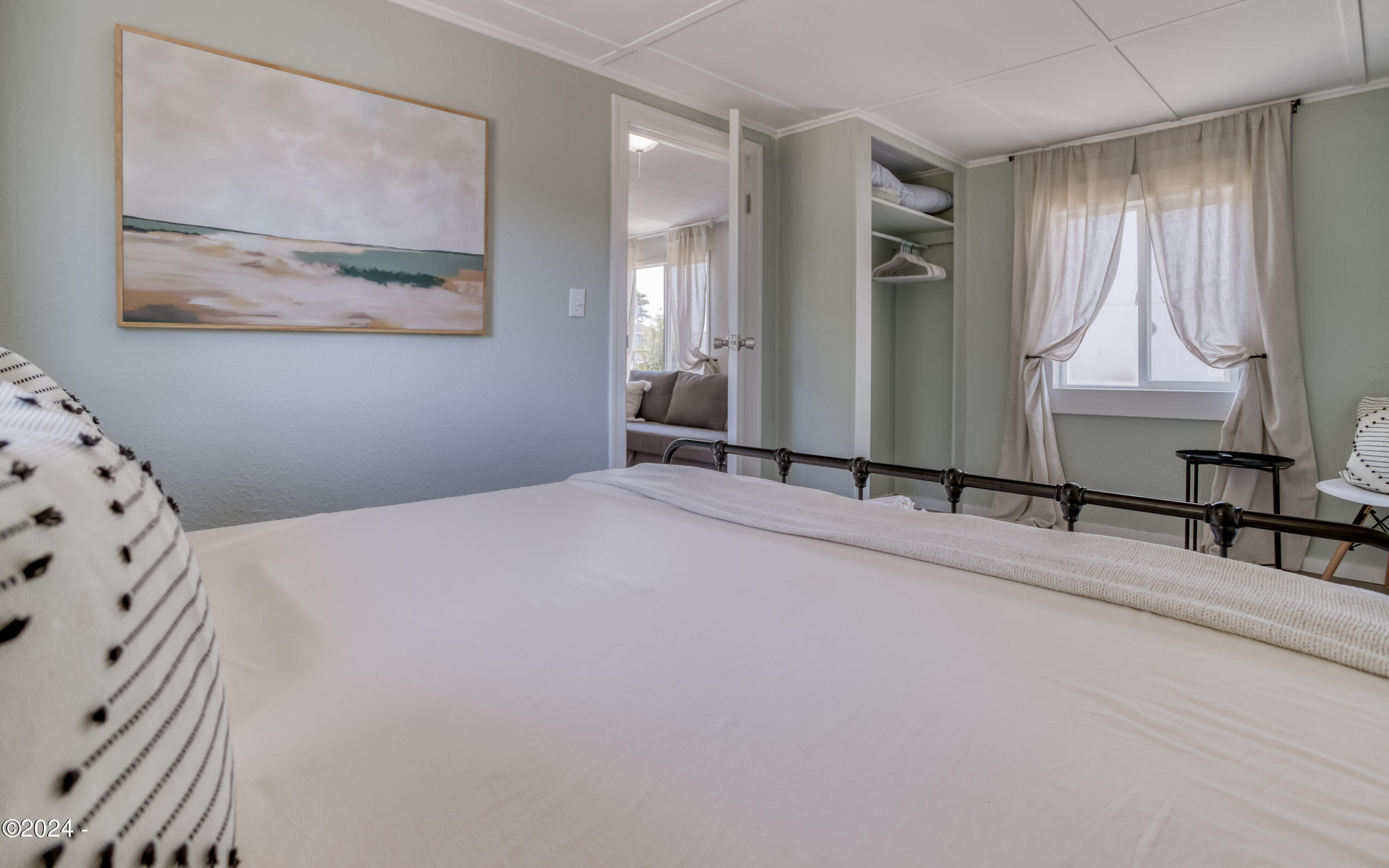 21+25 Hawkins Street