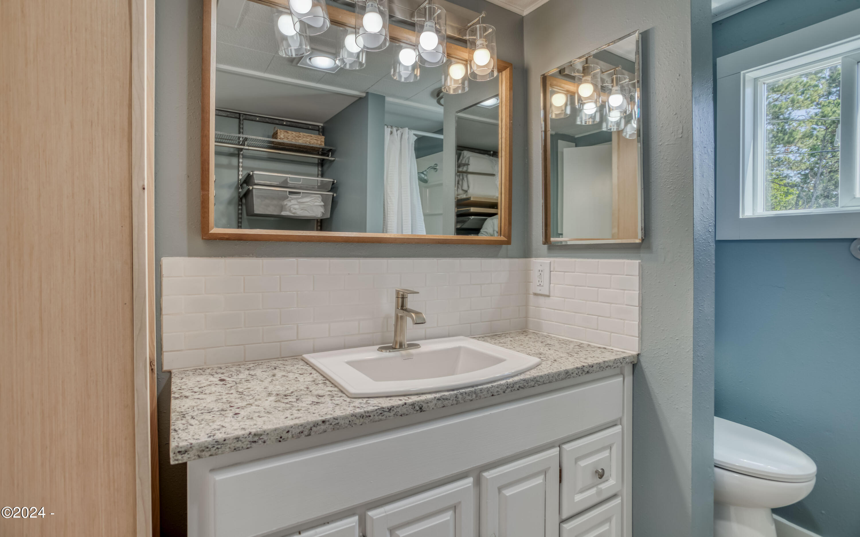 21+25 Hawkins Street