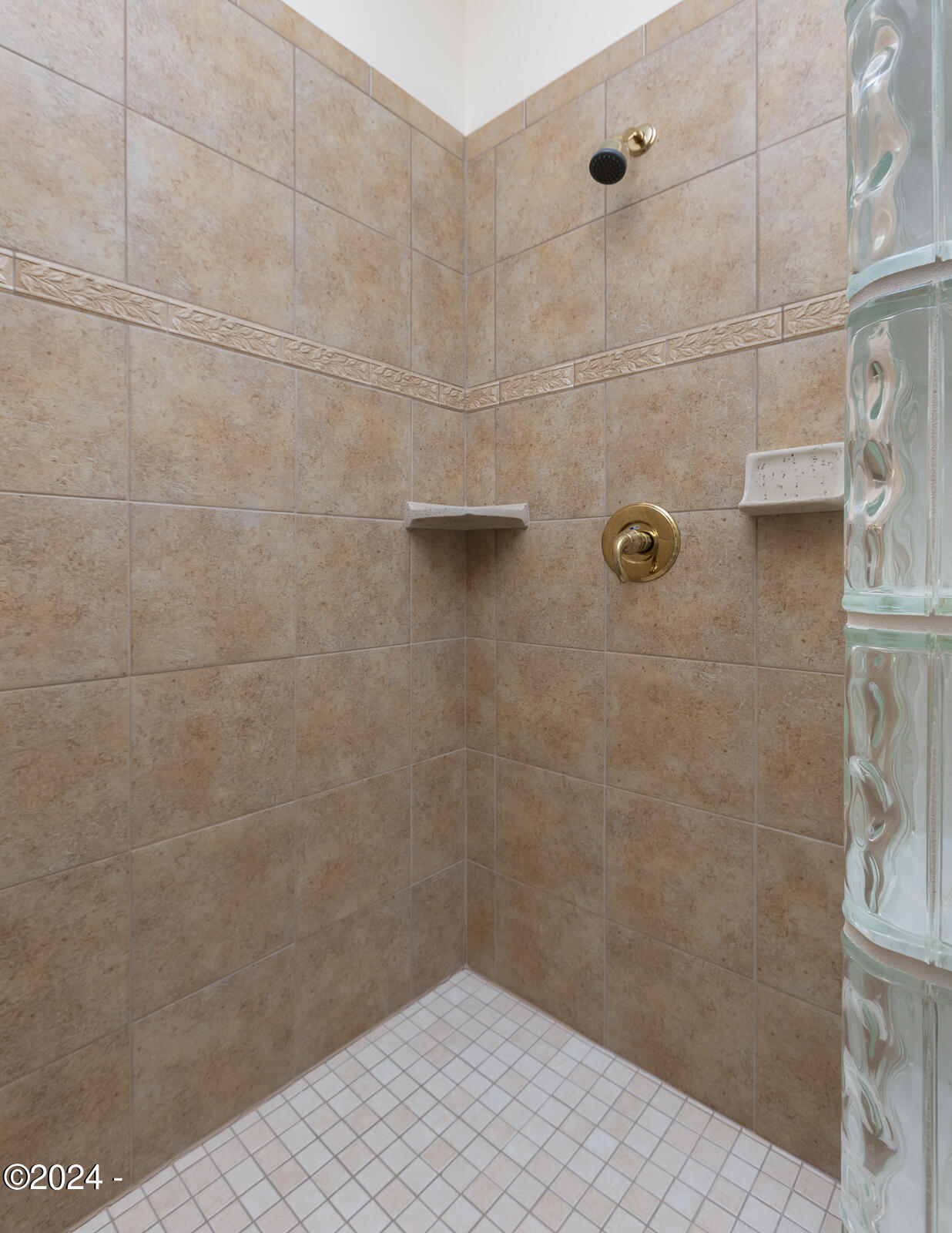 6605 Pacific Overlook