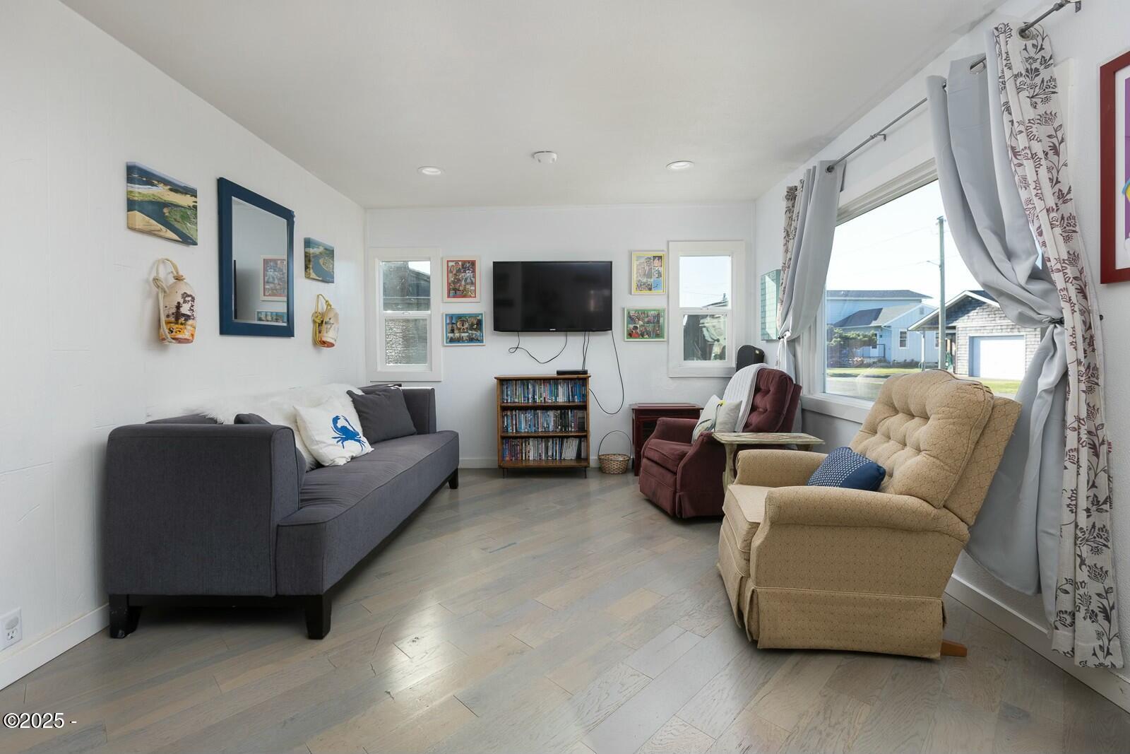 35075 Rueppell Avenue