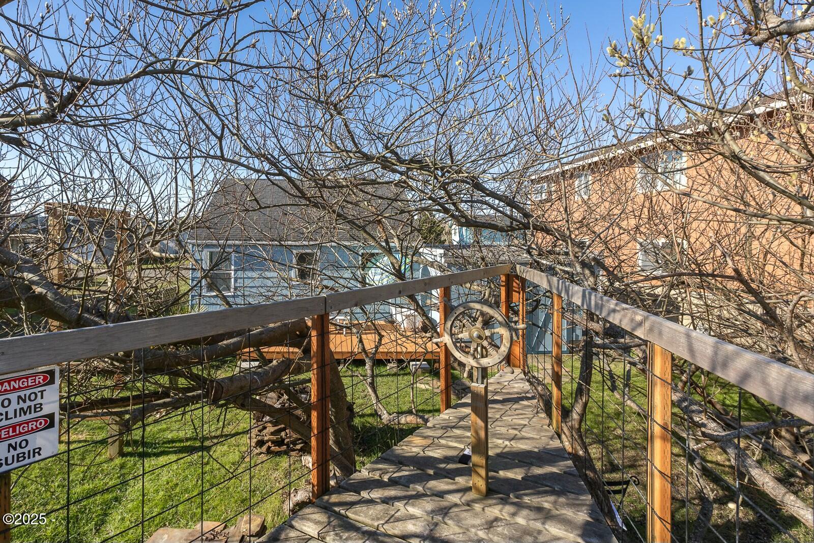 35075 Rueppell Avenue