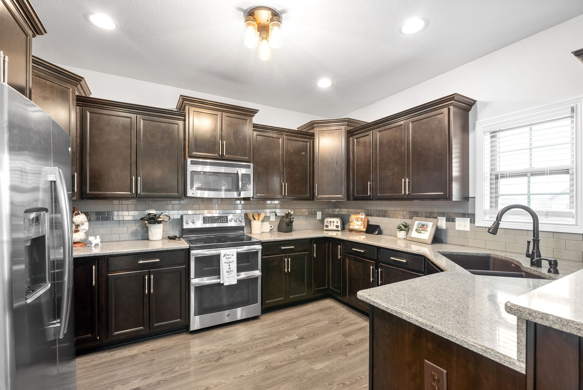 1156 Upland Ter