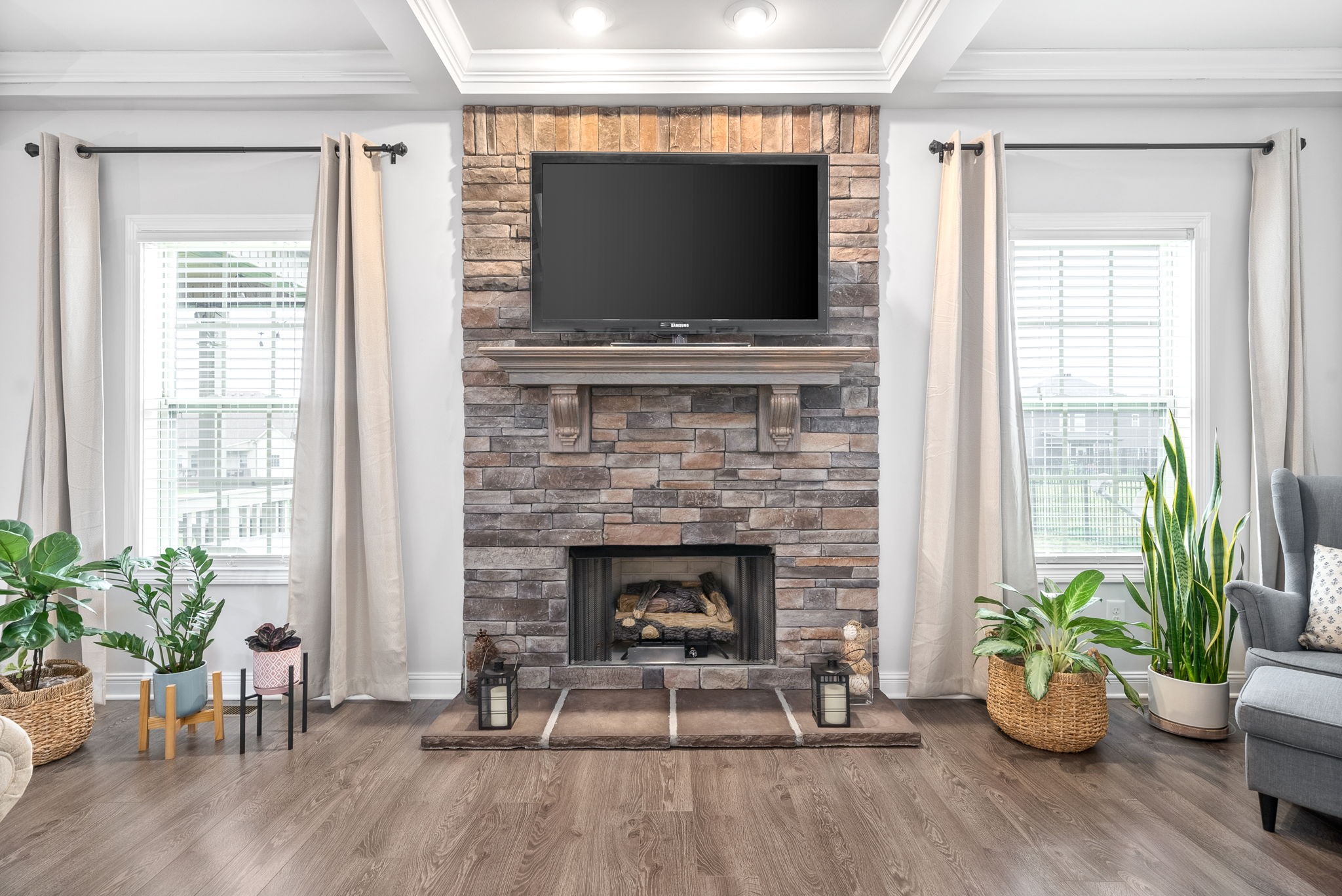 1156 Upland Ter