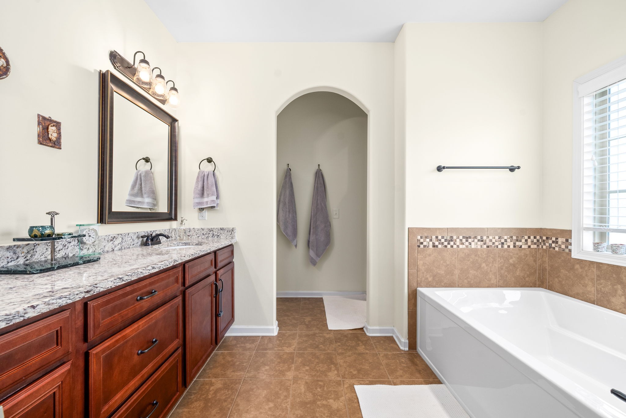 3153 Carrie Taylor Cir