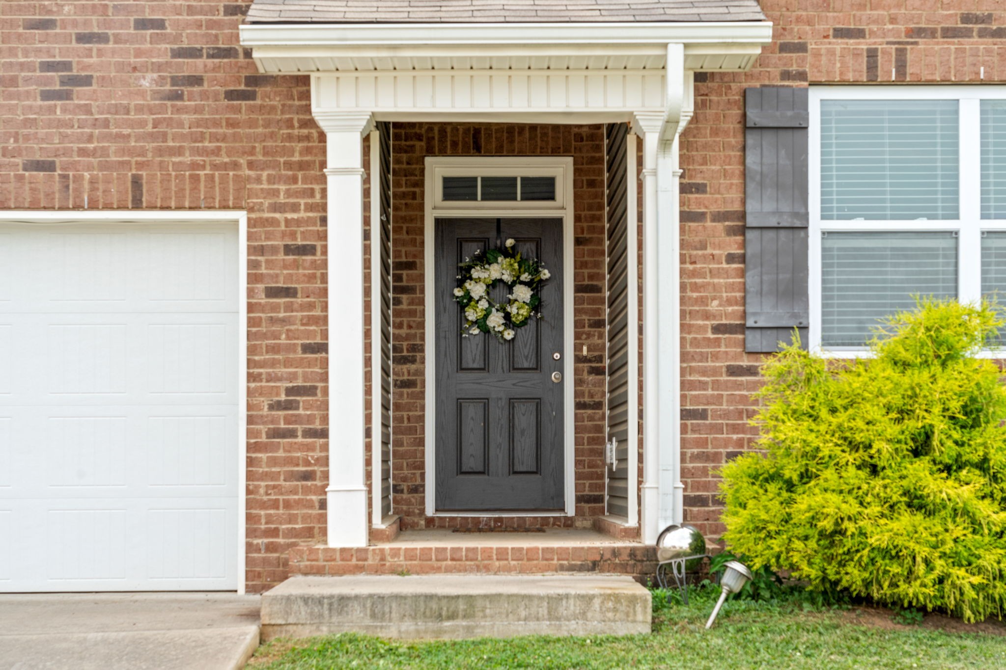 260 Autumn Terrace Ln