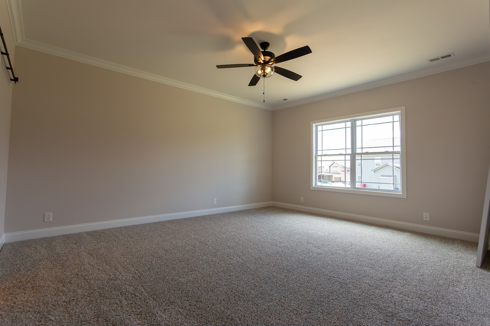 3265 Thistle Trce