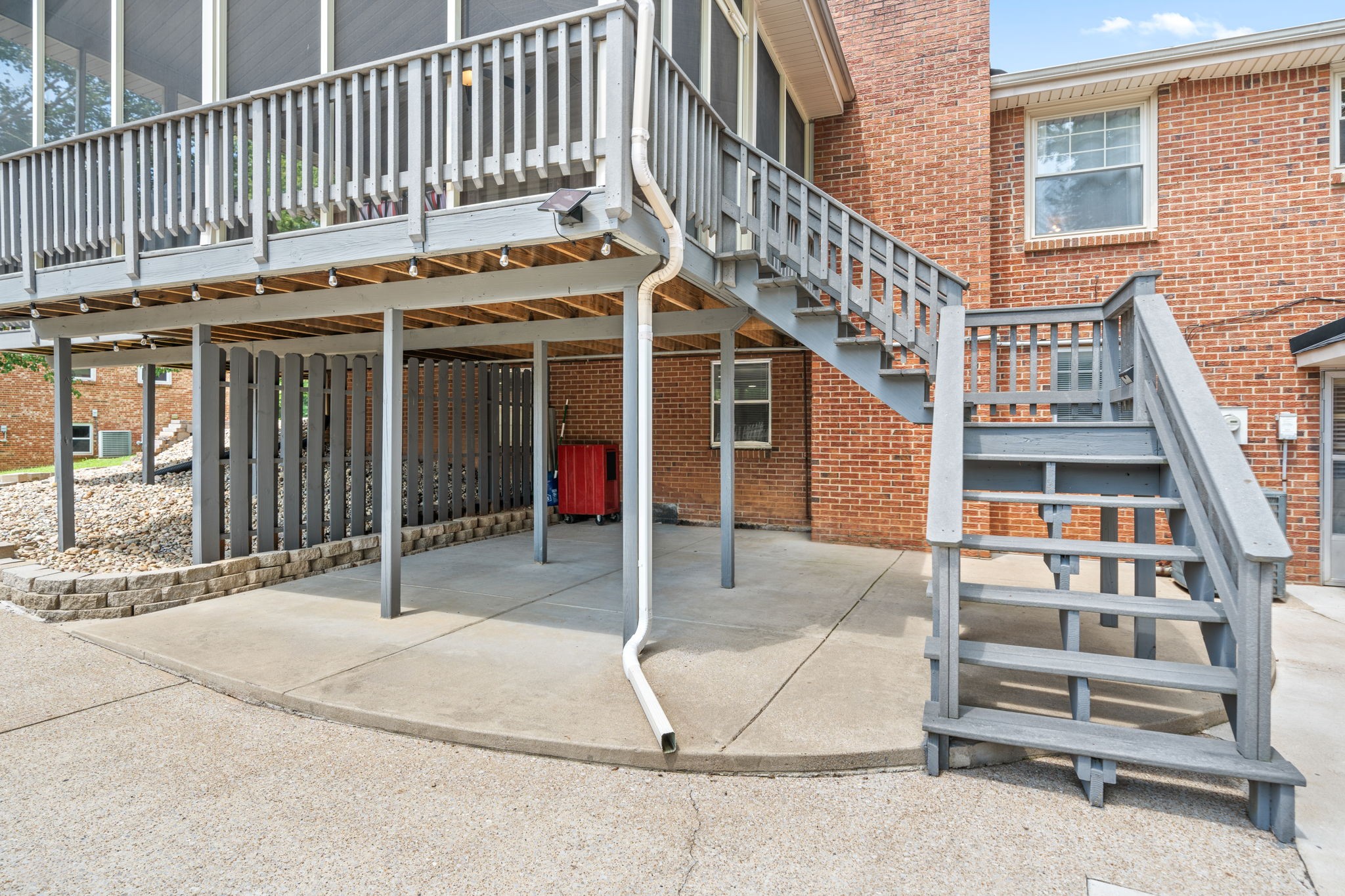 415 Rivermont Dr