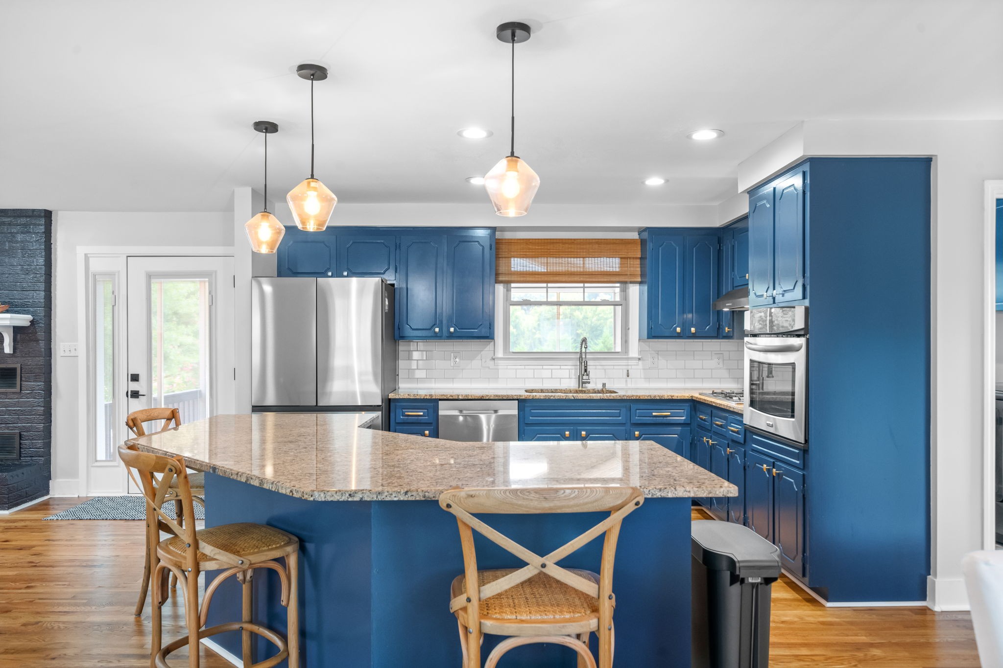 415 Rivermont Dr