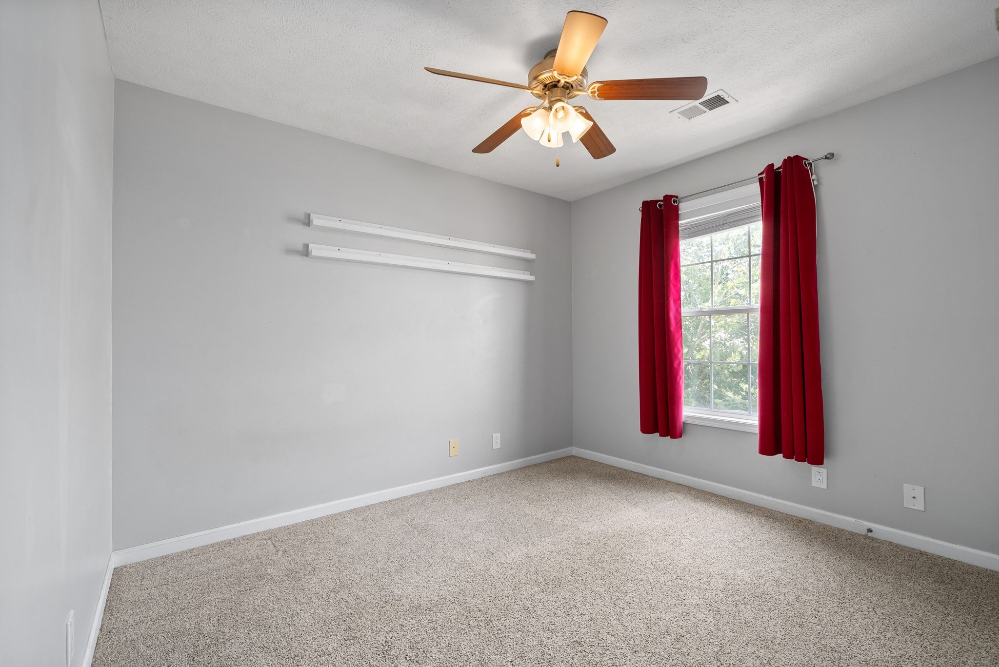 1549 Apache Way