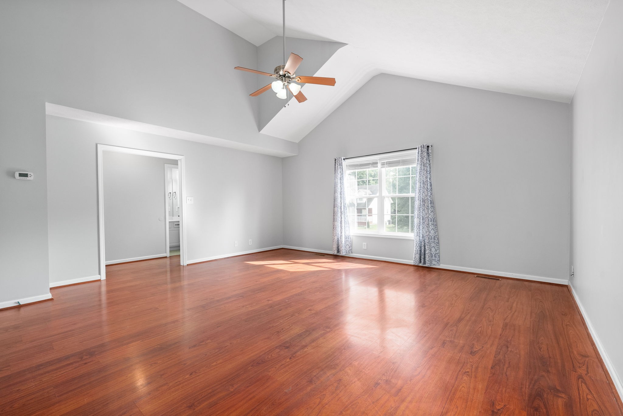 1549 Apache Way