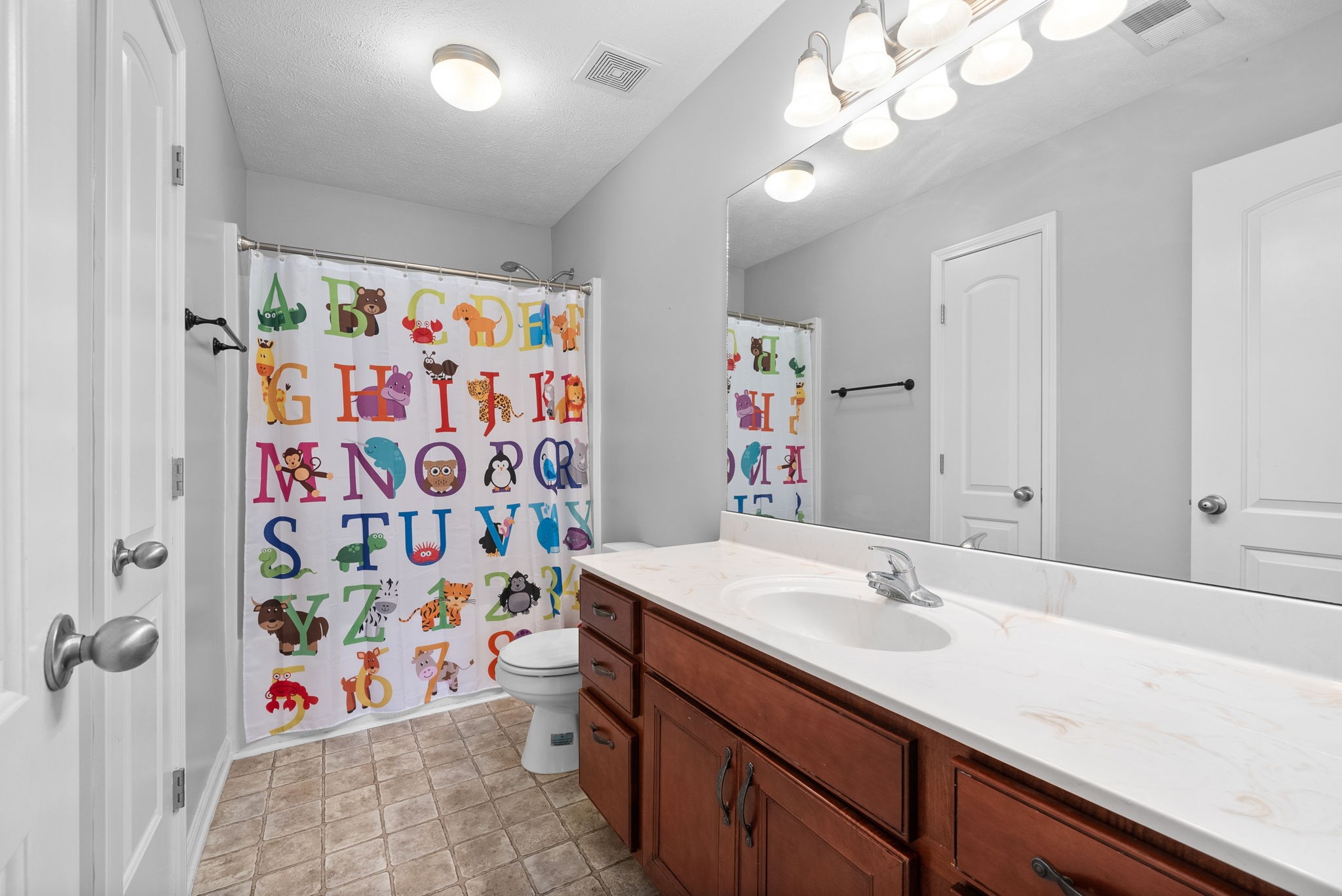1549 Apache Way