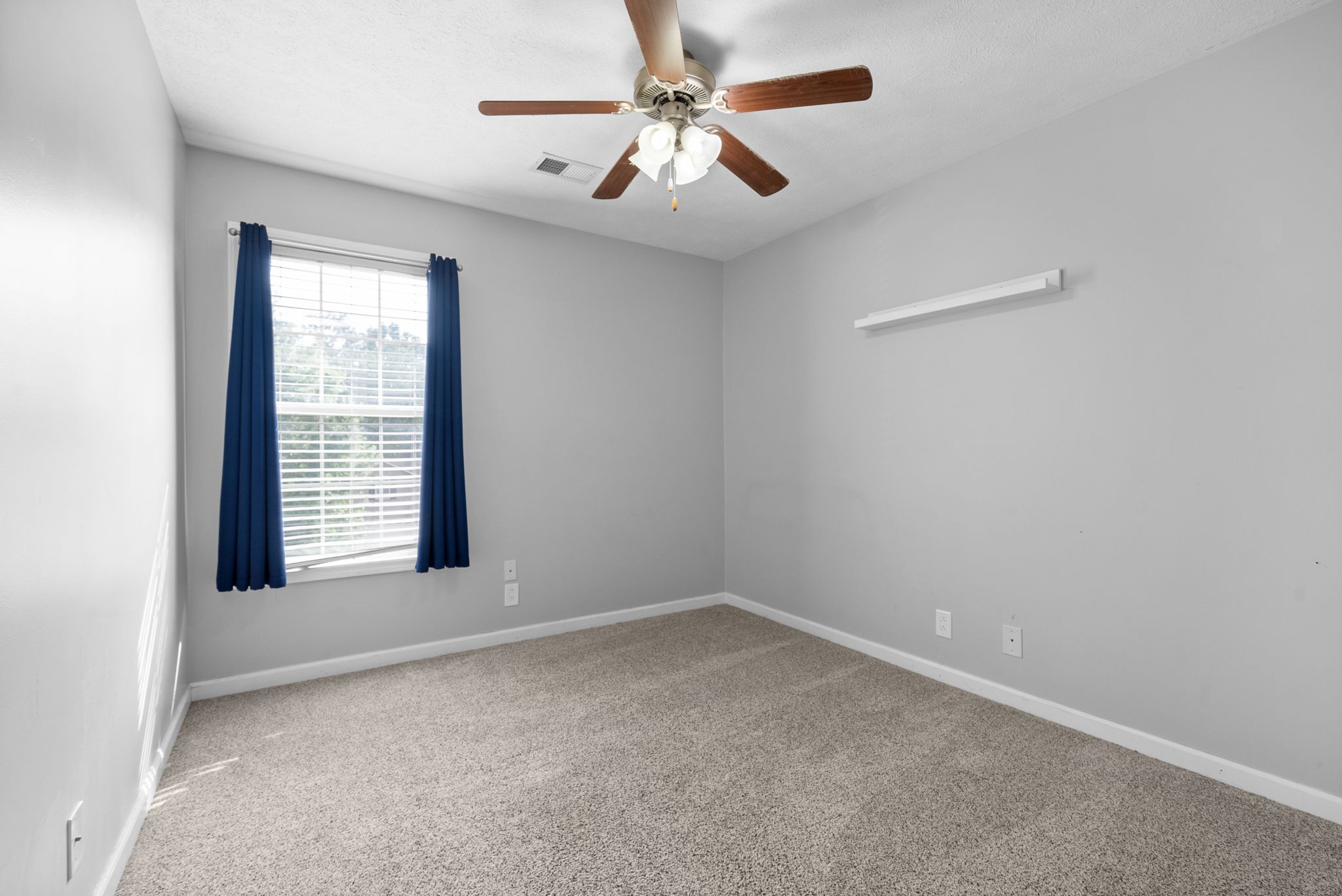 1549 Apache Way