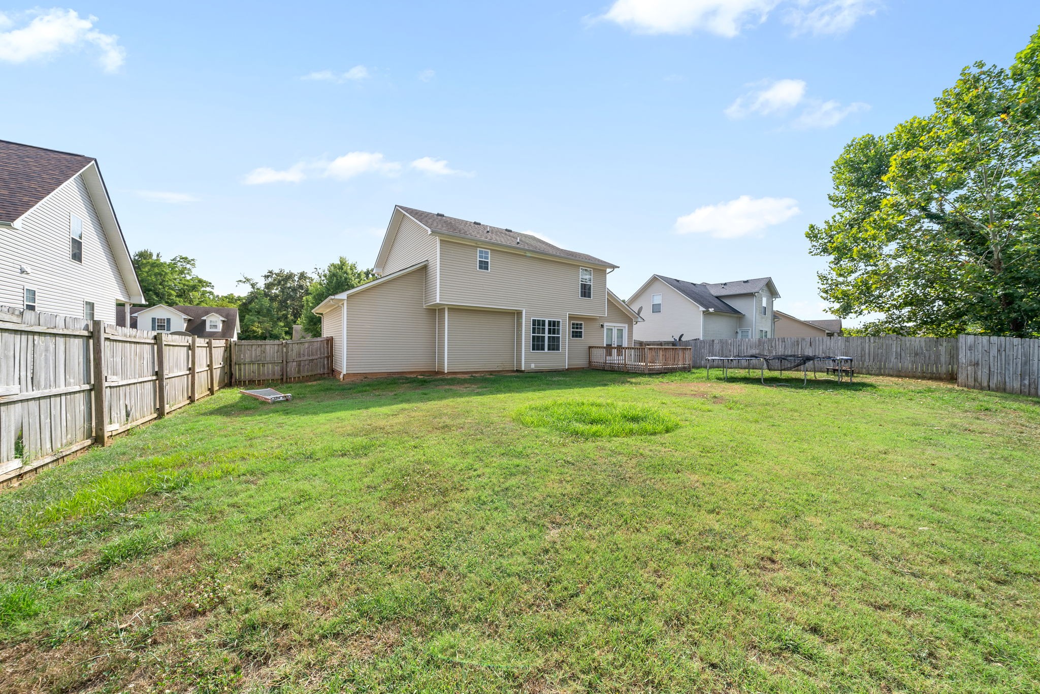 1549 Apache Way