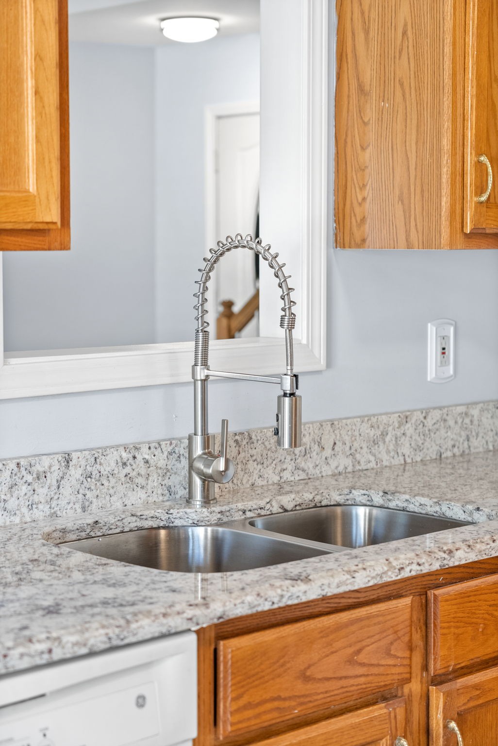 1544 Cedar Springs Cir