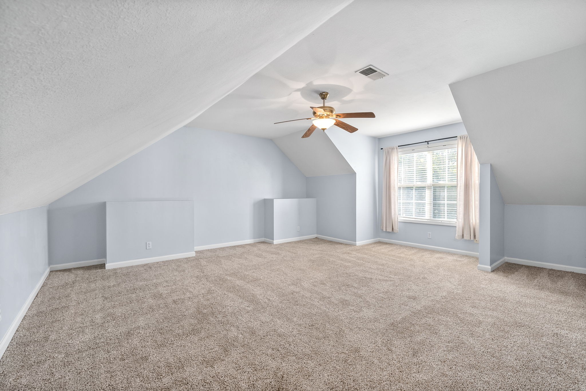 1544 Cedar Springs Cir