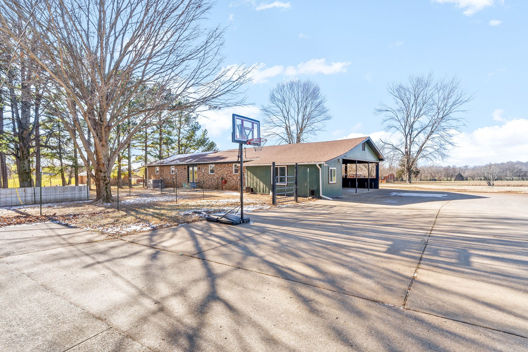 6006 Lafayette Rd