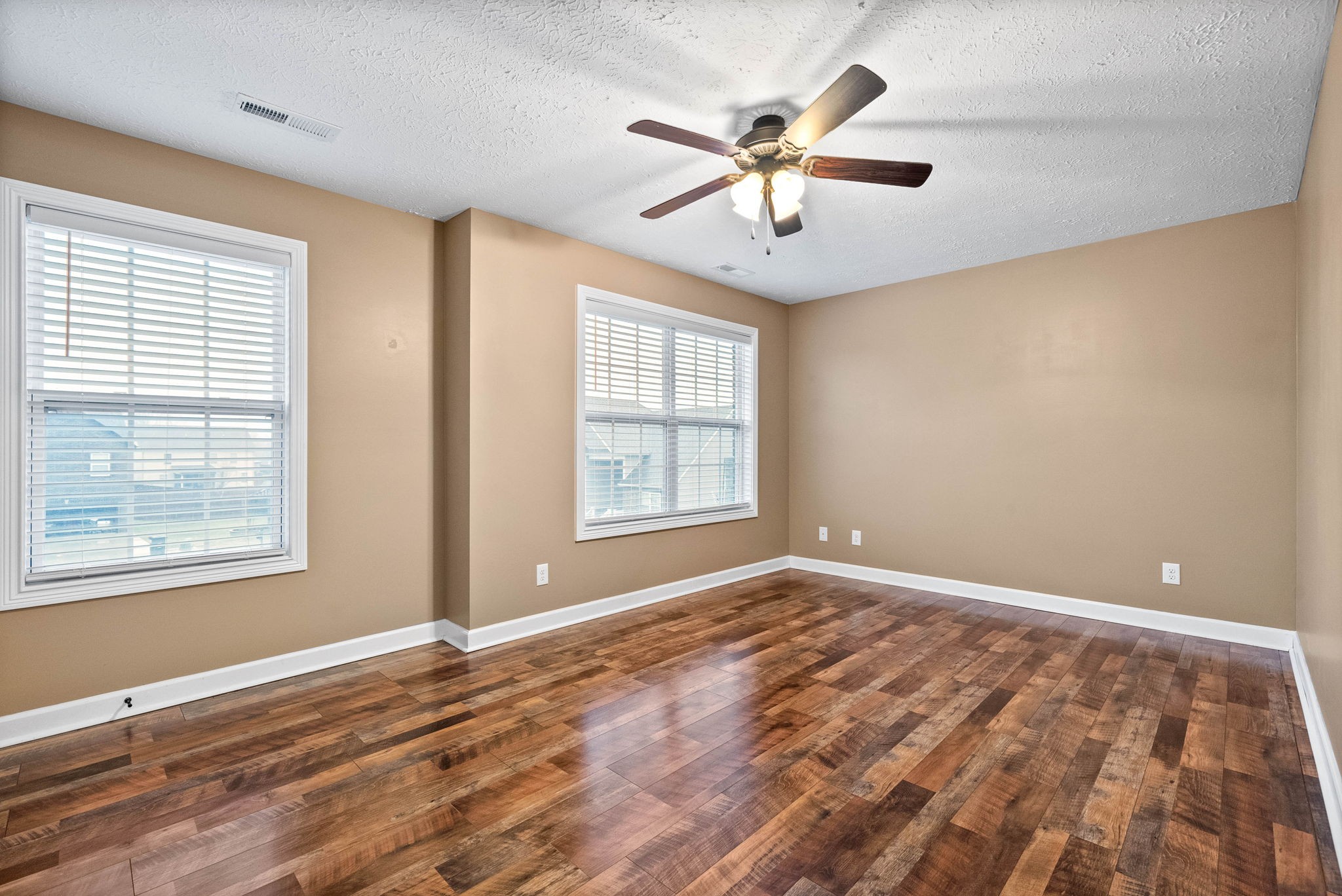 1039 Christian James Ct