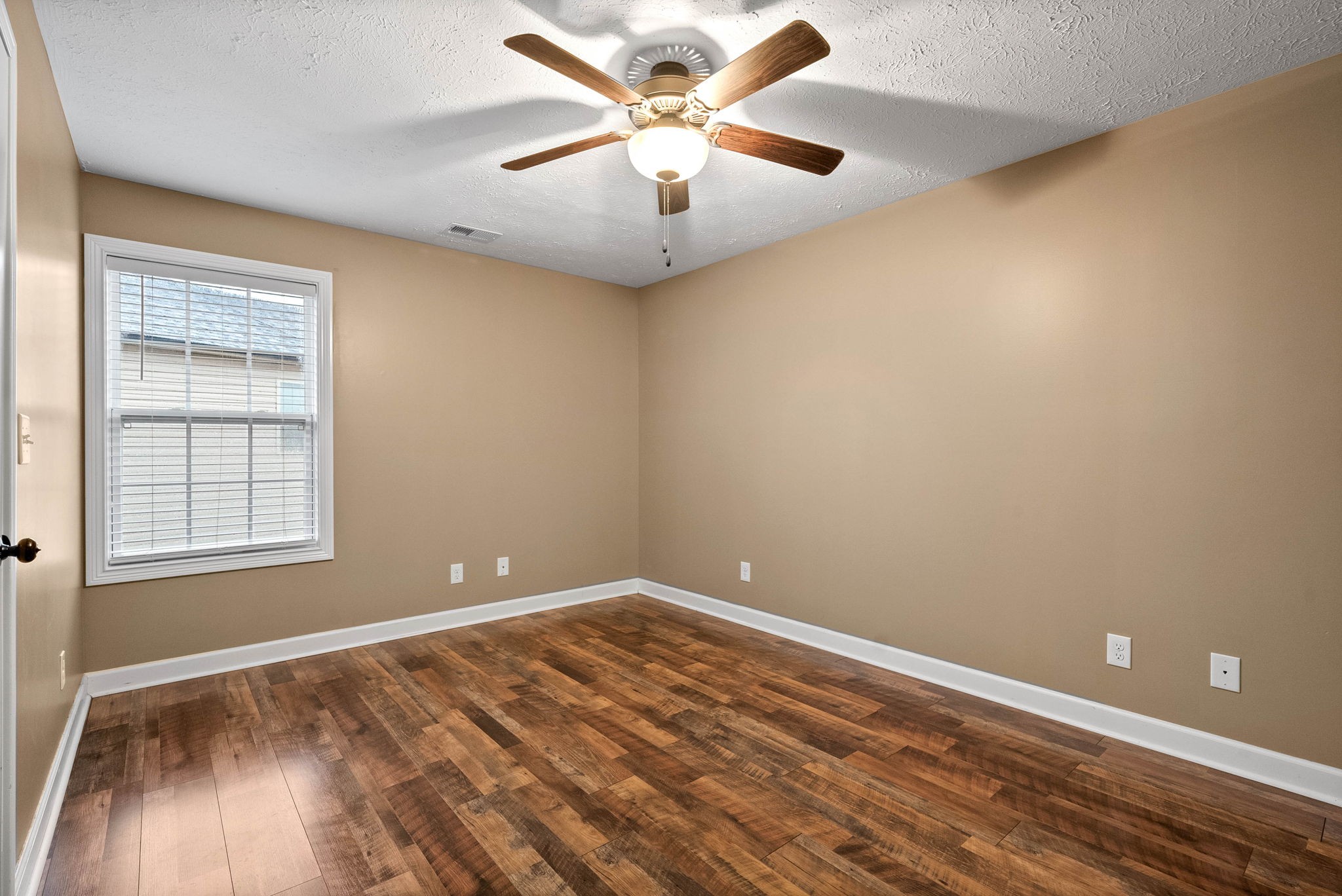 1039 Christian James Ct